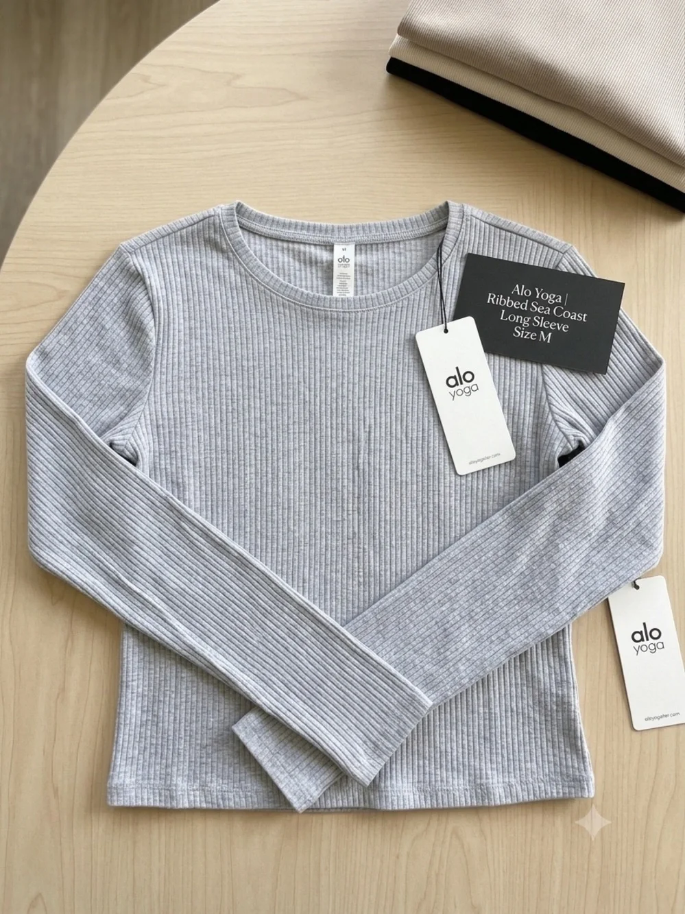 ALO Yoga Ribbed Long-Sleeve Crewneck Top - White Black Gray